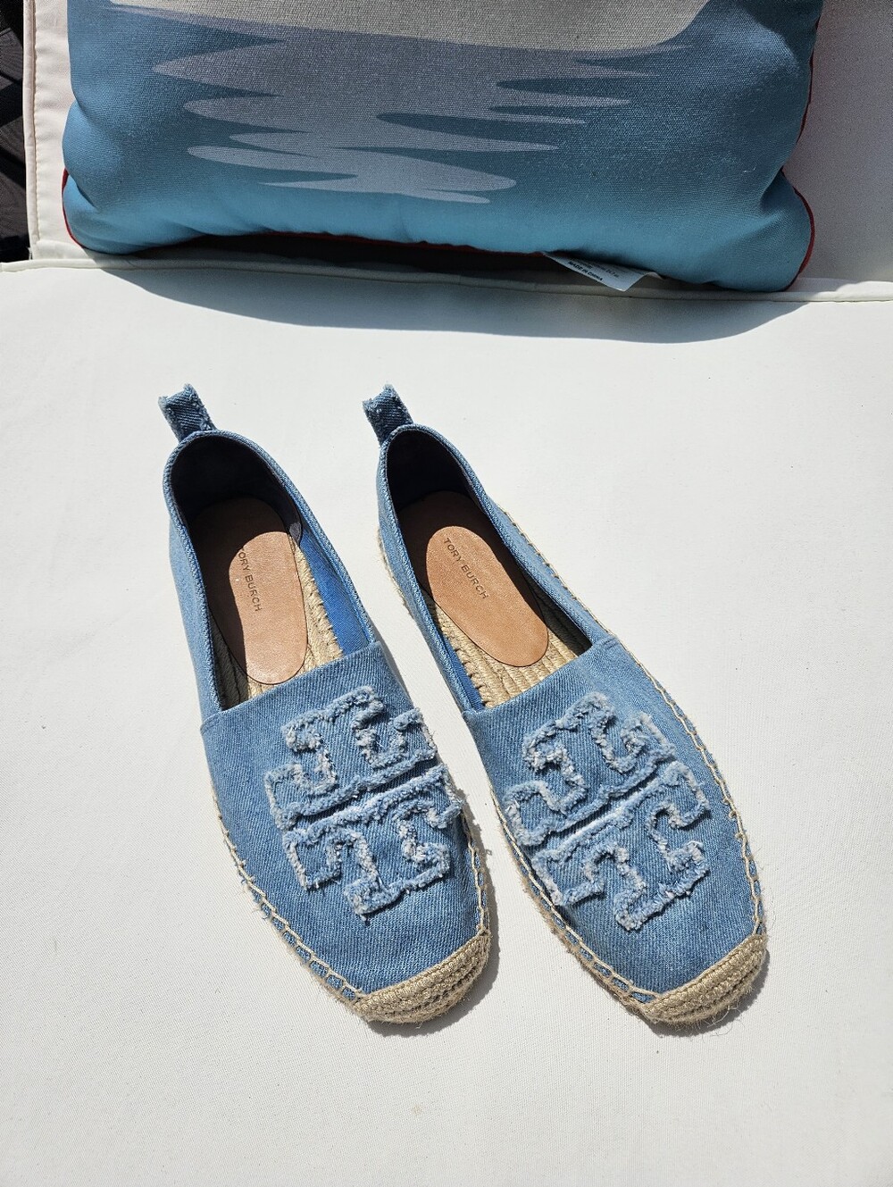 Tory Burch Denim Blue Embroidered Double T Logo Espadrilles Size 9 - Picture 2 of 11